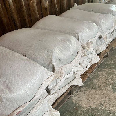 sacos para biomasa como leña o carbón